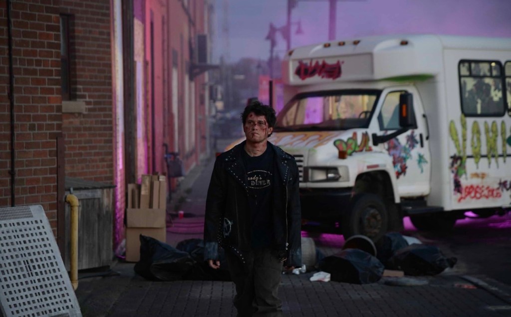 “VIOLENCE” BROOKLYN HORROR FILM FESTIVAL REVIEW: ROHAN CAMPBELL HAS A BLOODY NIGHT IN CONNOR MARSDEN’S VIBRANT MIDNIGHT MADNESS